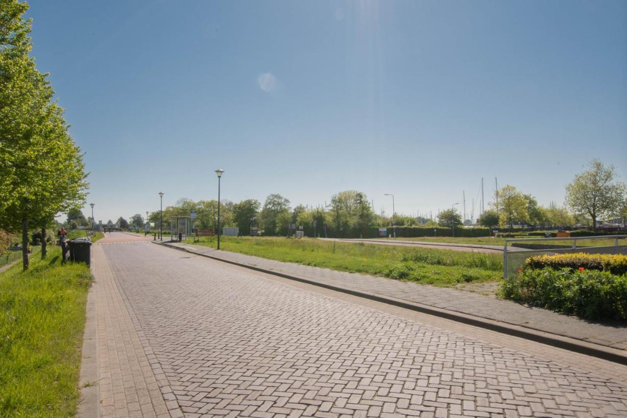 Vakantiehuis Aan Het Veerse Meer Kortgene Bagian luar foto